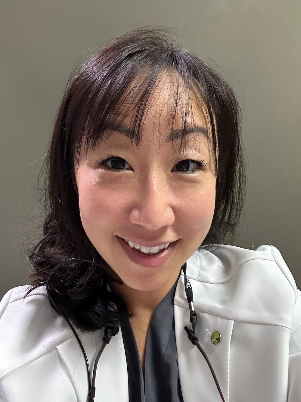 Dr. Mindy Gil